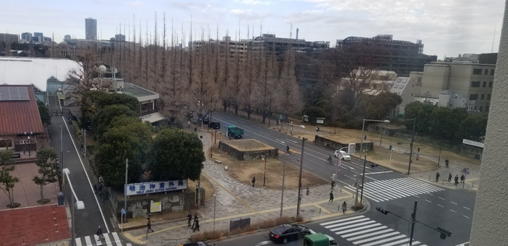 東京事務所に！？