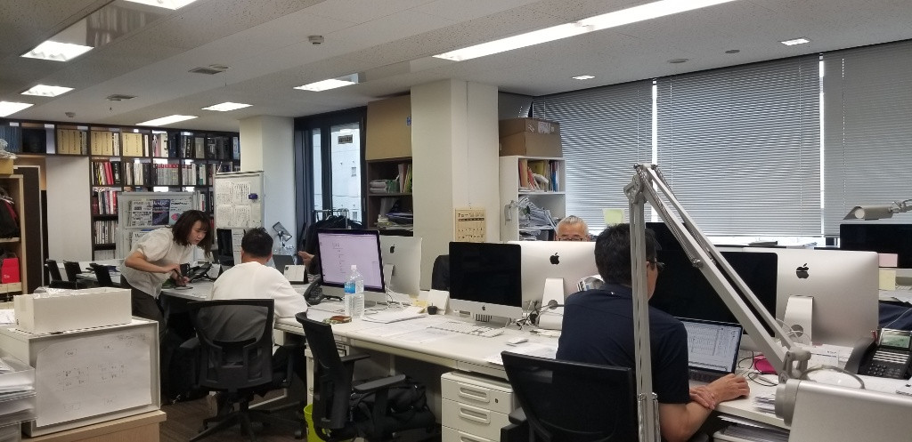 事務所！？